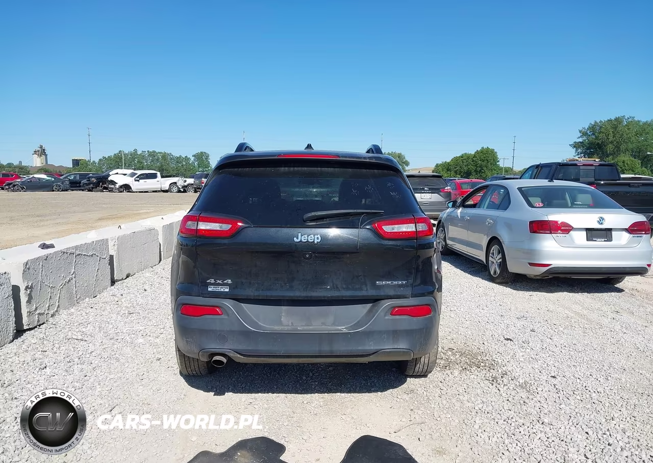 2016 Jeep Cherokee Sport VIN:1C4PJMABOGW240630 - 17