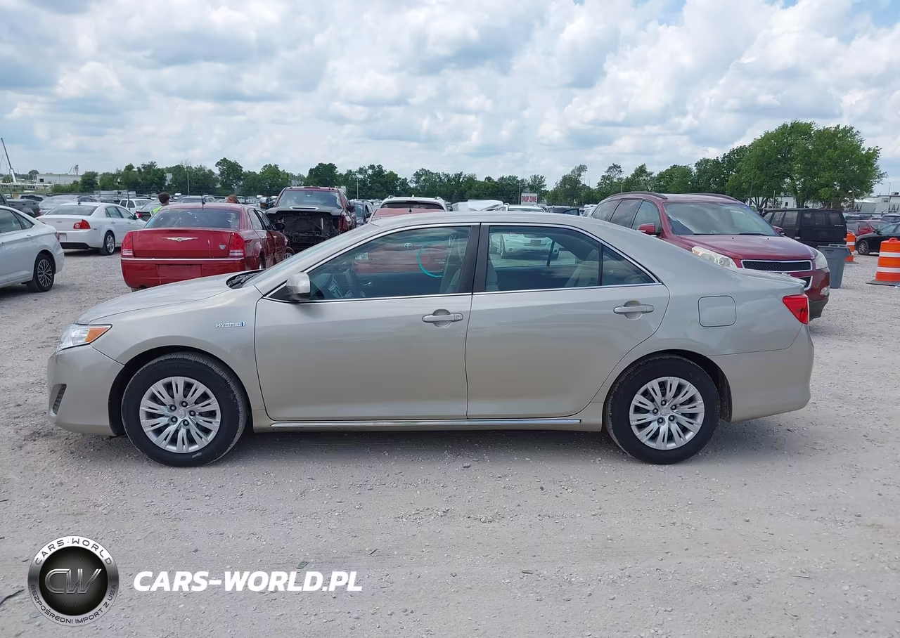 2013 Toyota Camry Hybrid Le VIN:4T1BD1FK4DU066301 - 14