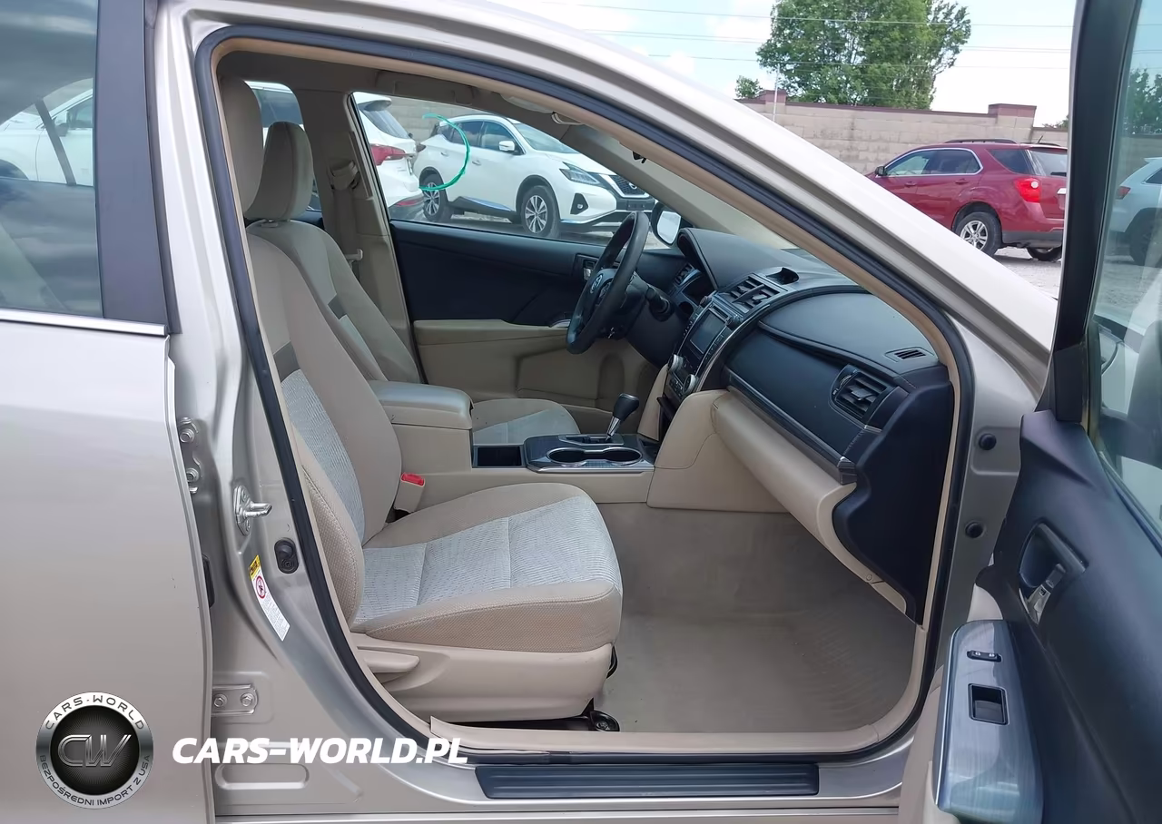 2013 Toyota Camry Hybrid Le VIN:4T1BD1FK4DU066301 - 5