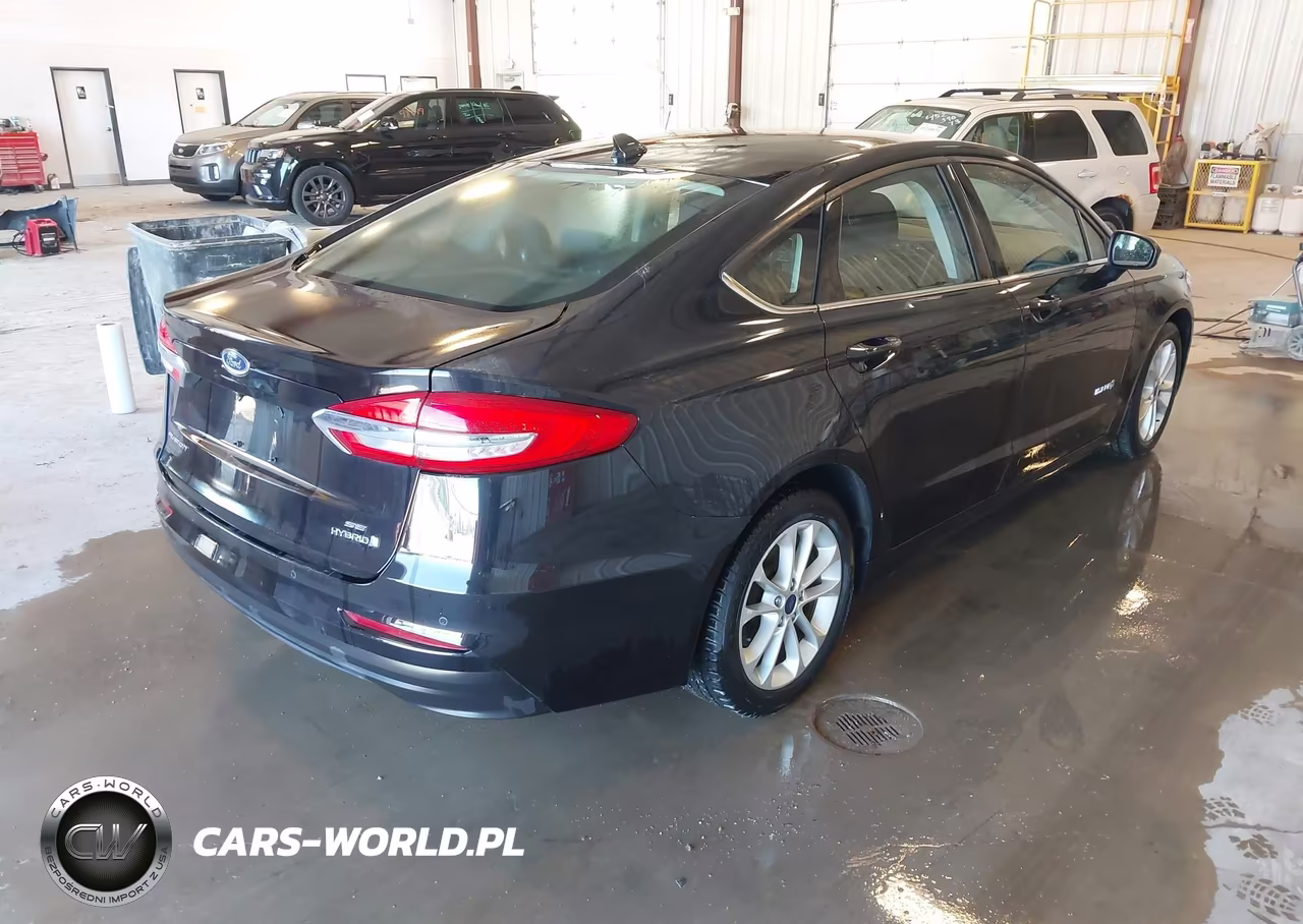 2019 Ford Fusion Hybrid Se VIN:3FA6P0LU1KR100427 - 4