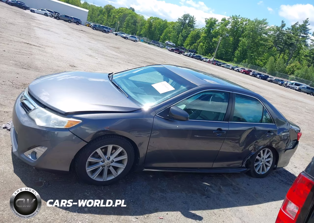 2014 Toyota Camry Xle VIN:4T4BF1FK4ER350884 - 15
