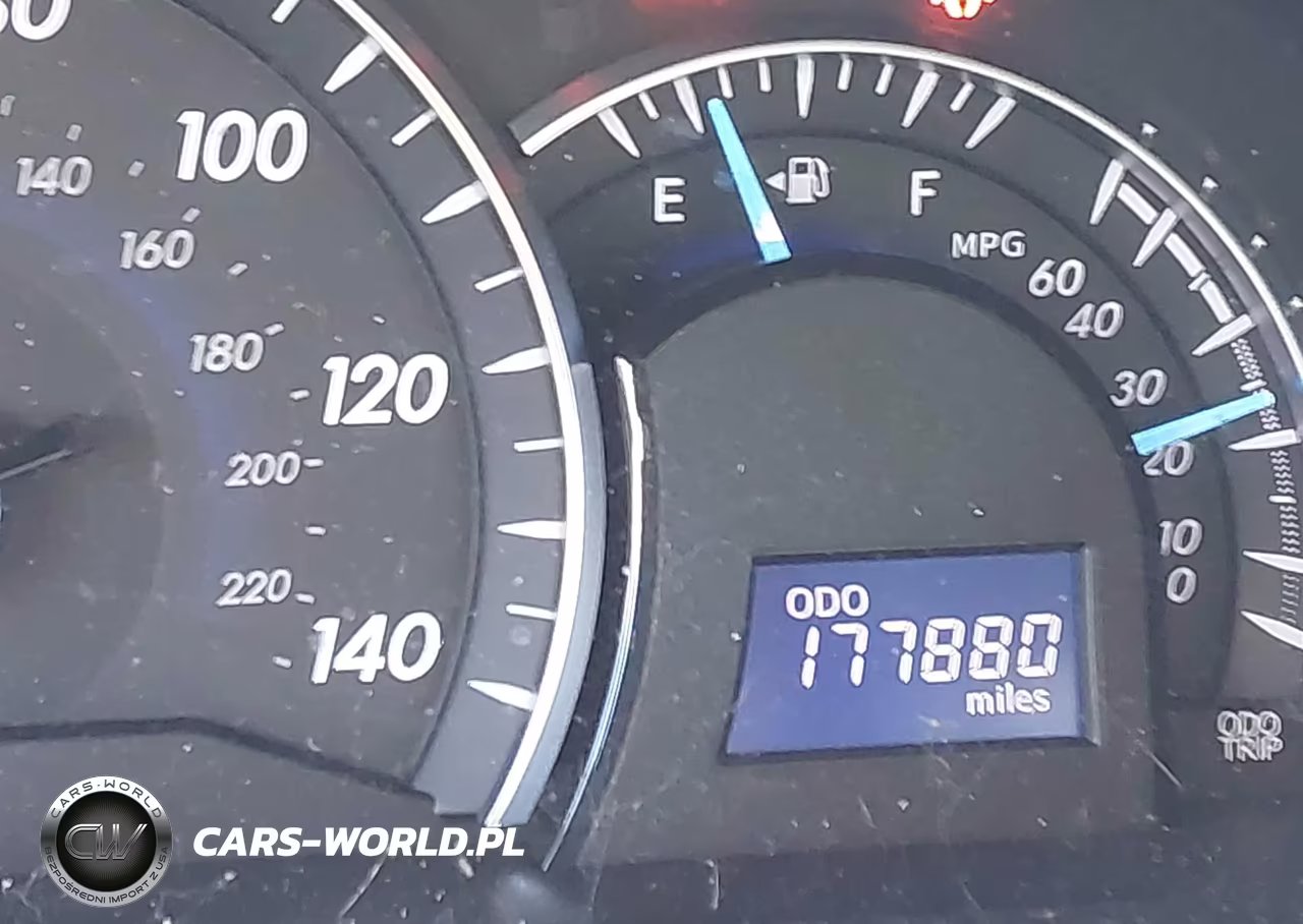 2014 Toyota Camry Xle VIN:4T4BF1FK4ER350884 - 16