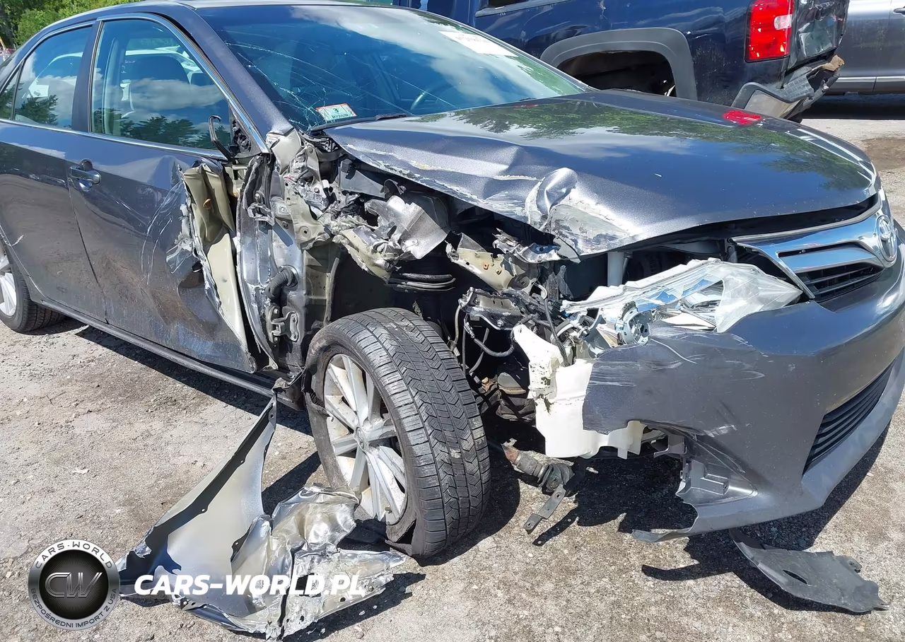 2014 Toyota Camry Xle VIN:4T4BF1FK4ER350884 - 6