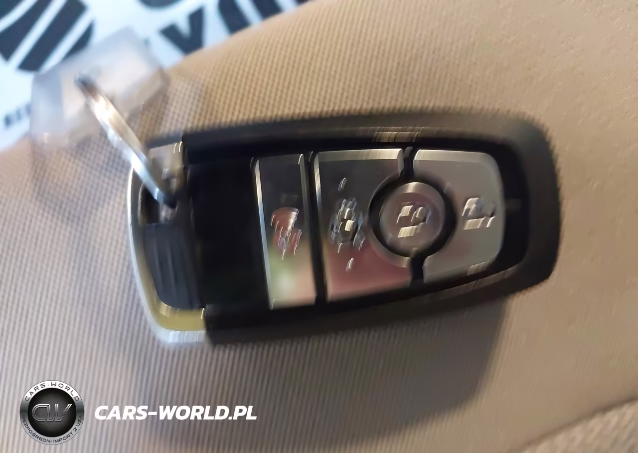 2018 Ford Fusion Hybrid S VIN:3FA6P0UU5JR271453 - 11