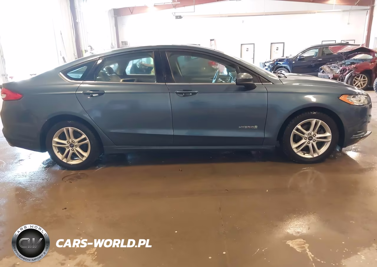 2018 Ford Fusion Hybrid S VIN:3FA6P0UU5JR271453 - 14