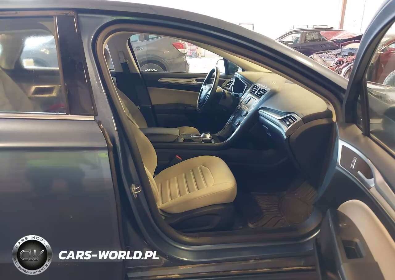 2018 Ford Fusion Hybrid S VIN:3FA6P0UU5JR271453 - 5
