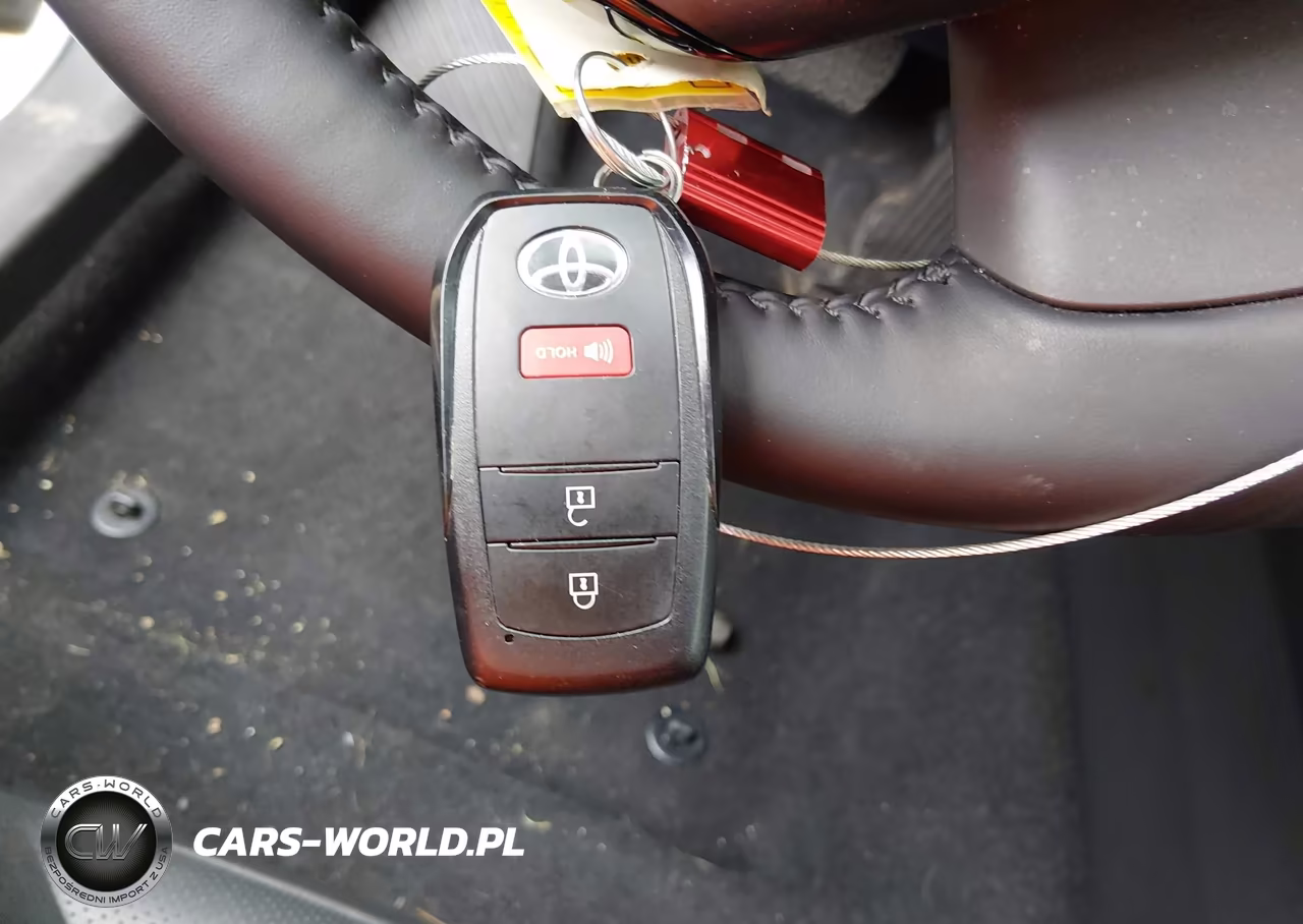 2024 Toyota Prius Xle VIN:JTDACAAU9R3035991 - 11