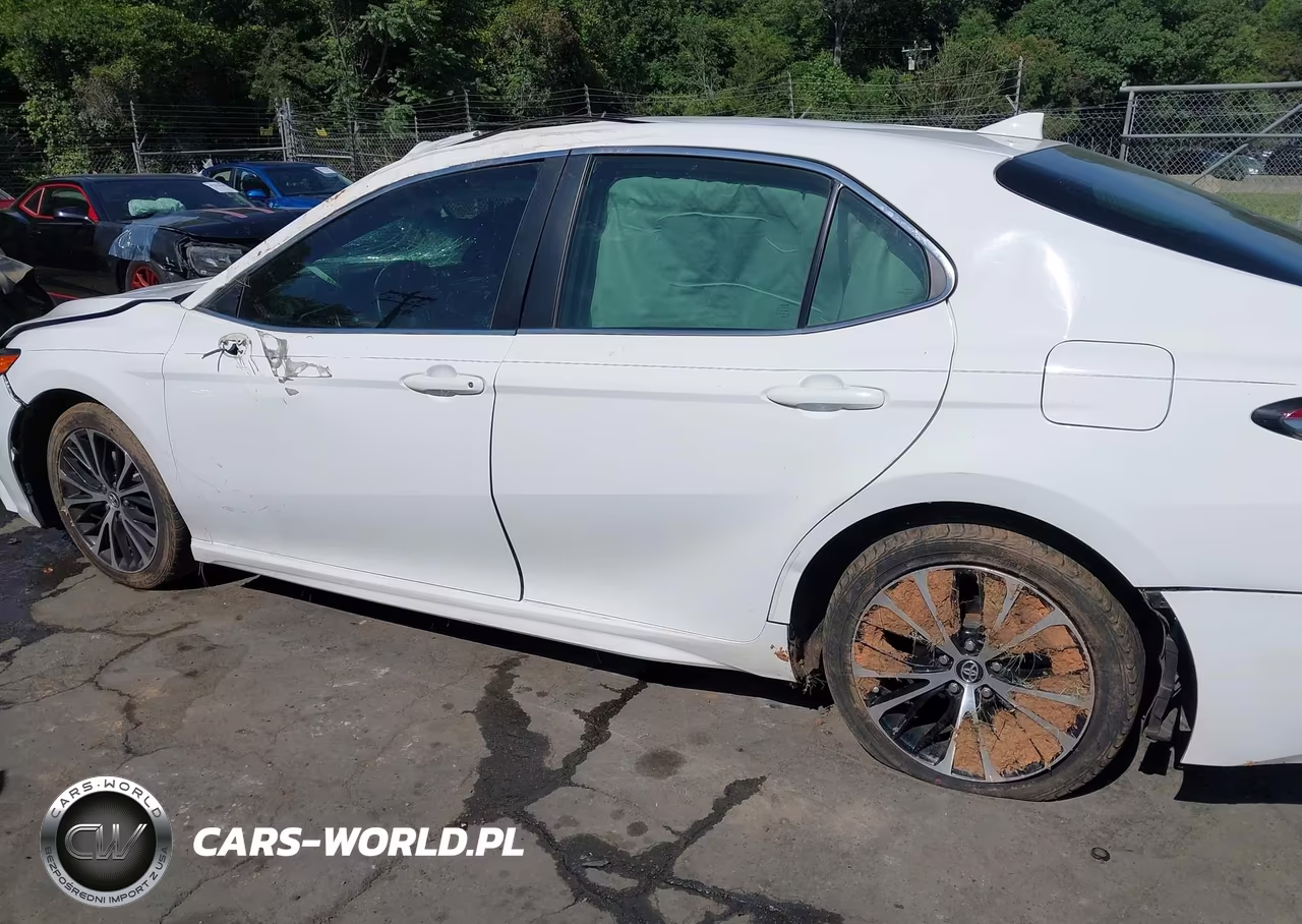 2018 Toyota Camry Se VIN:4T1B11HK2JU012870 - 14