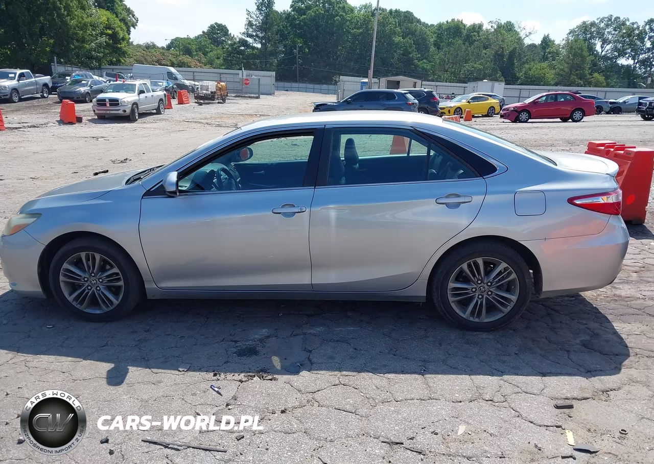 2016 Toyota Camry Se VIN:4T1BF1FK9GU549913 - 14
