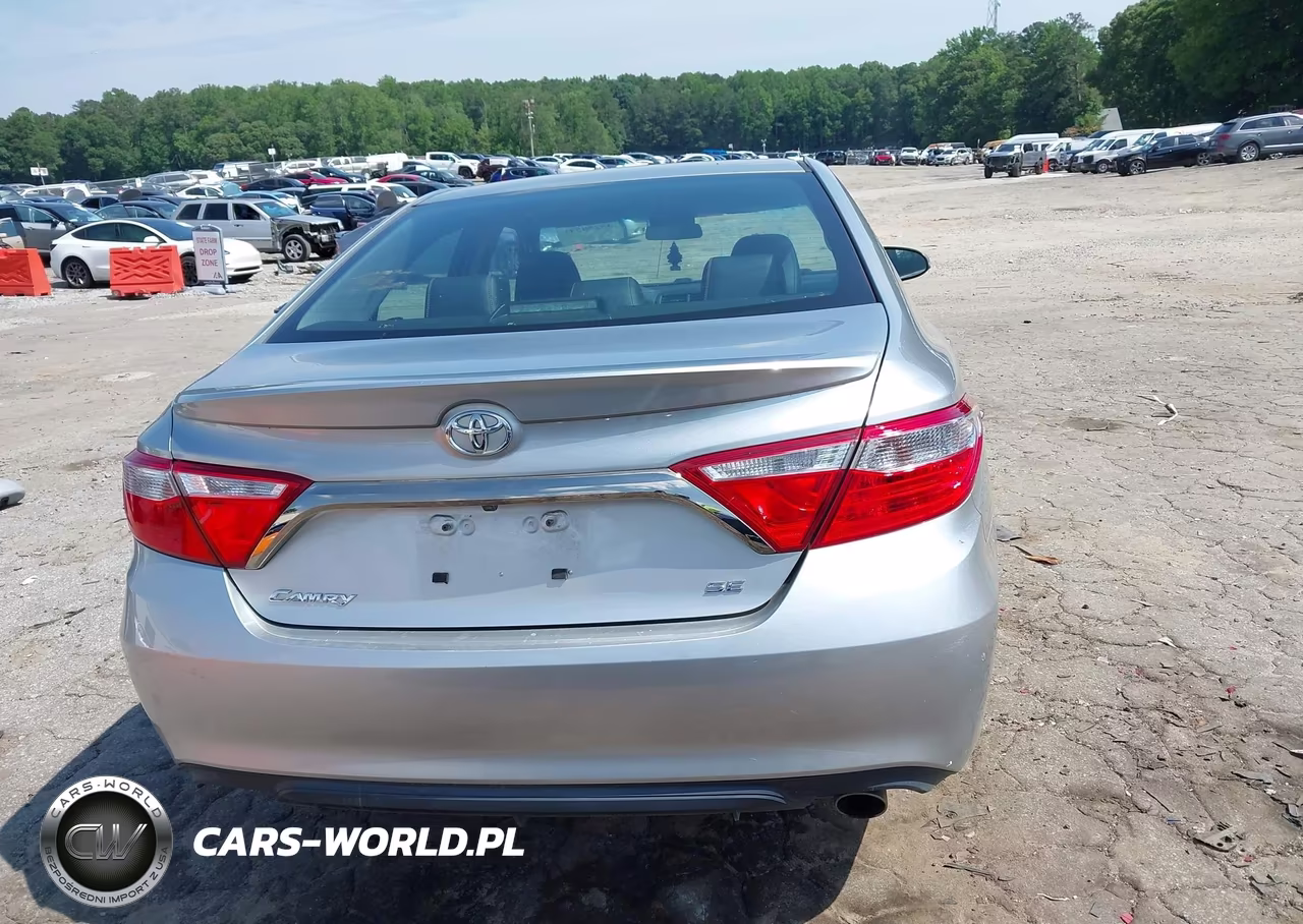 2016 Toyota Camry Se VIN:4T1BF1FK9GU549913 - 16