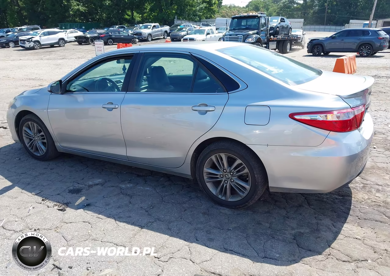 2016 Toyota Camry Se VIN:4T1BF1FK9GU549913 - 3