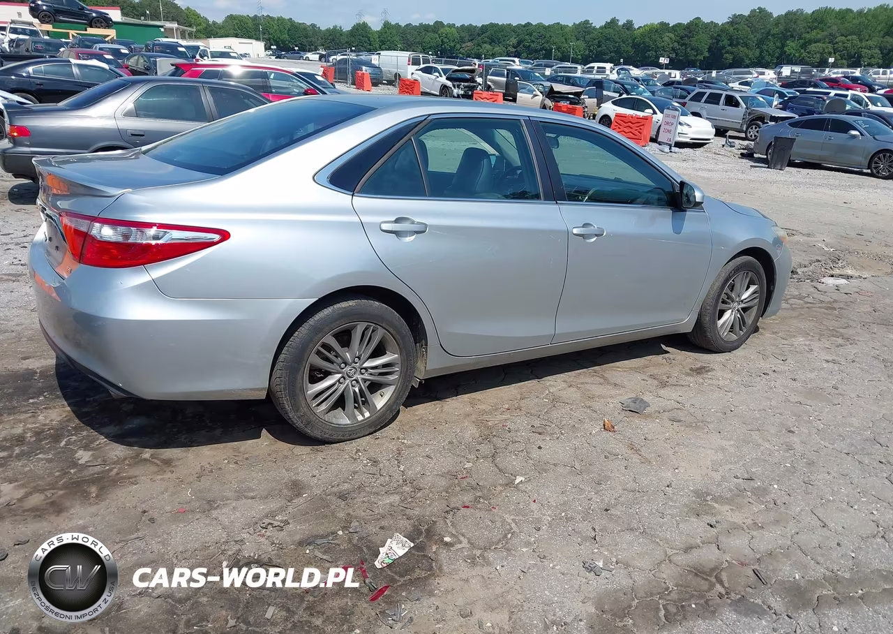 2016 Toyota Camry Se VIN:4T1BF1FK9GU549913 - 4