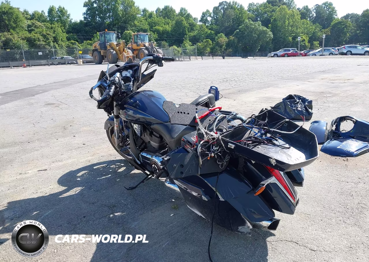 2012 Victory Motorcycles Cross Country VIN:5VPDW36N6C3001419 - 3