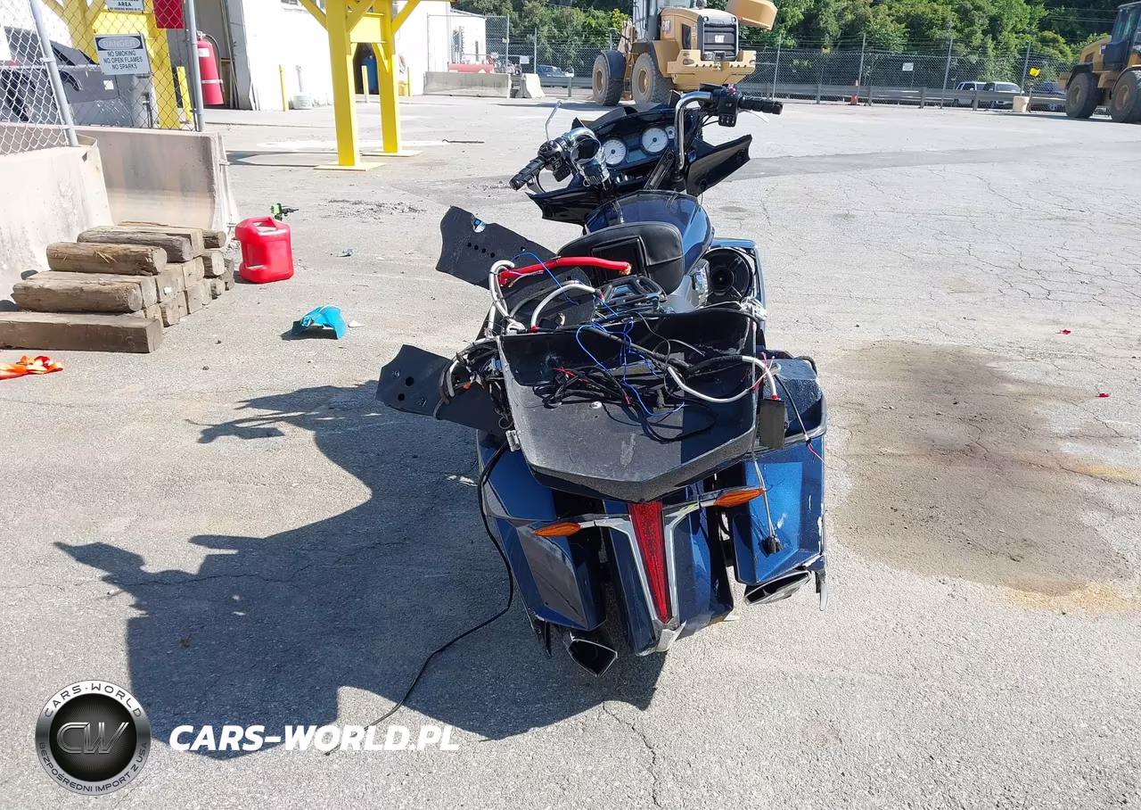 2012 Victory Motorcycles Cross Country VIN:5VPDW36N6C3001419 - 6