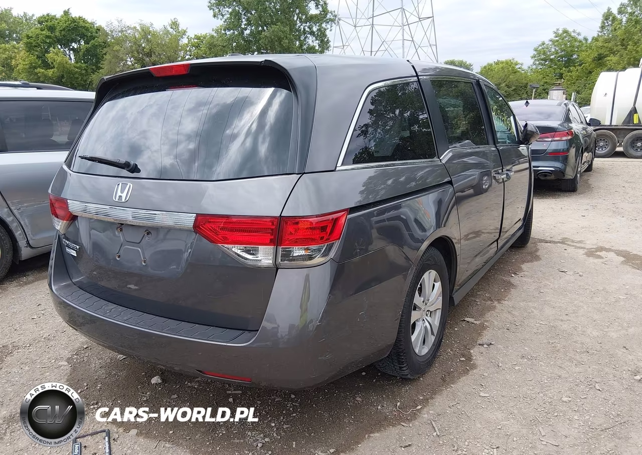 2015 Honda Odyssey Ex-L VIN:5FNRL5H66FB131822 - 4