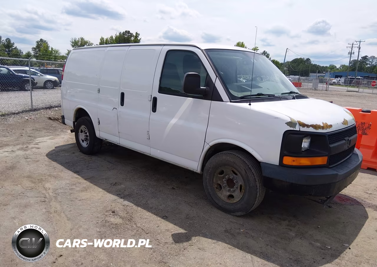 2009 Chevrolet Express 2500 Work Van