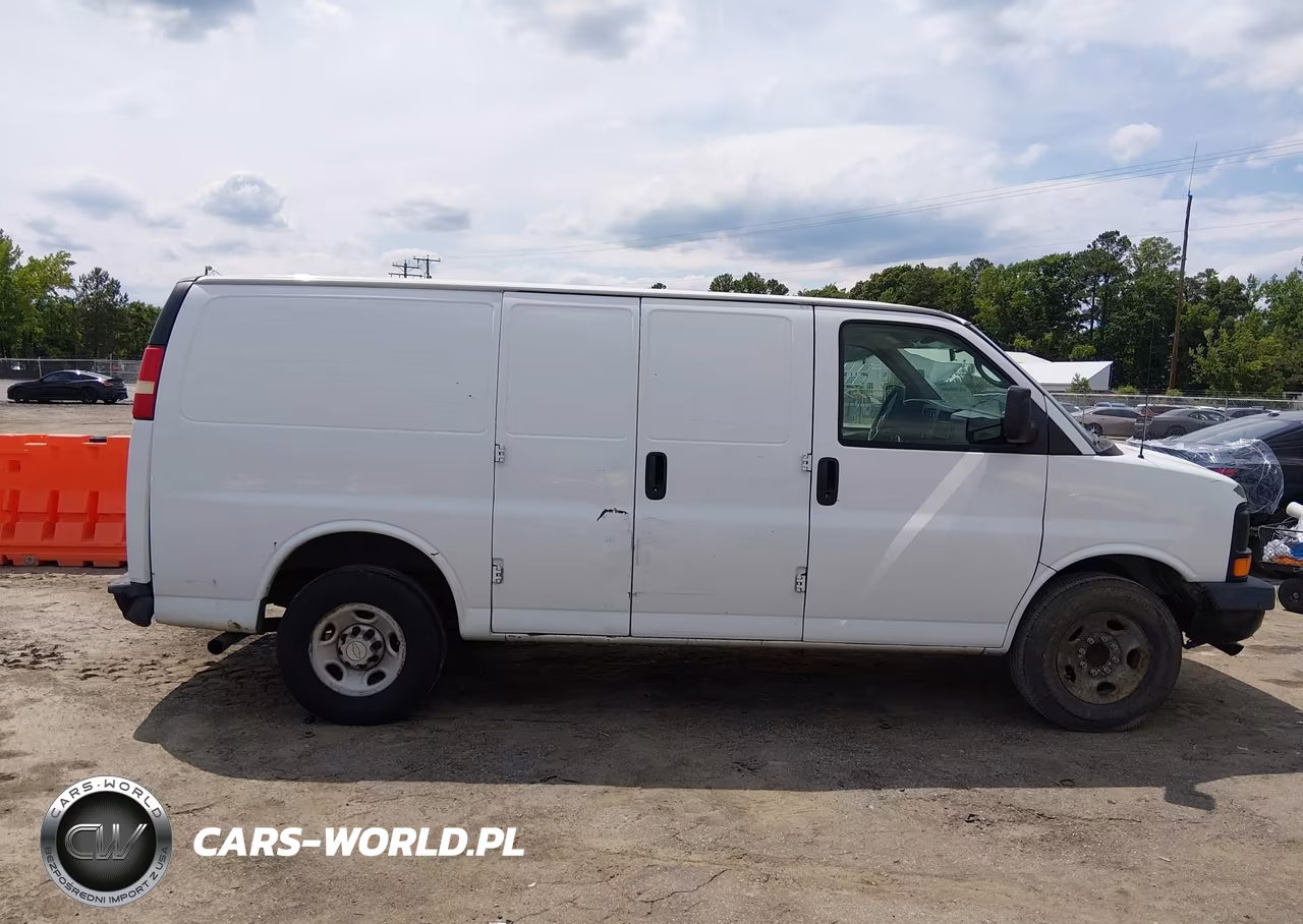 2009 Chevrolet Express 2500 Work Van VIN:1GCGG25C191125184 - 13