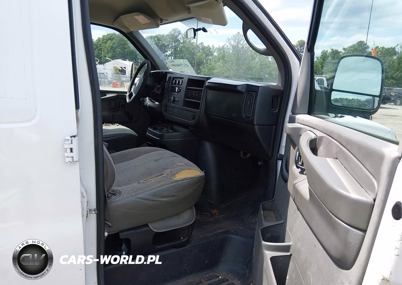 2009 Chevrolet Express 2500 Work Van VIN:1GCGG25C191125184 - 5