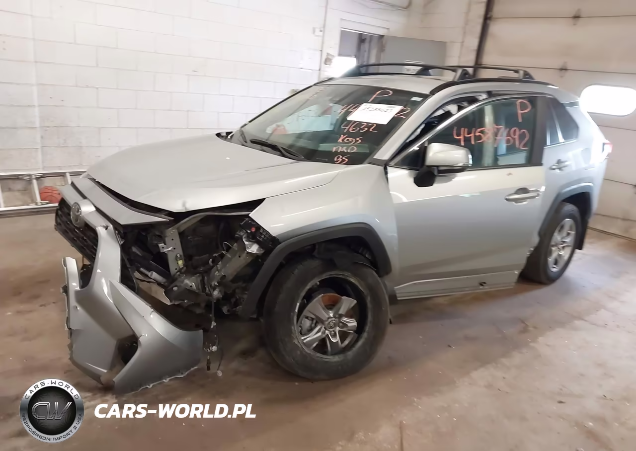 2025 Toyota Rav4 Xle VIN:2T3P1RFV1SW599718 - 2