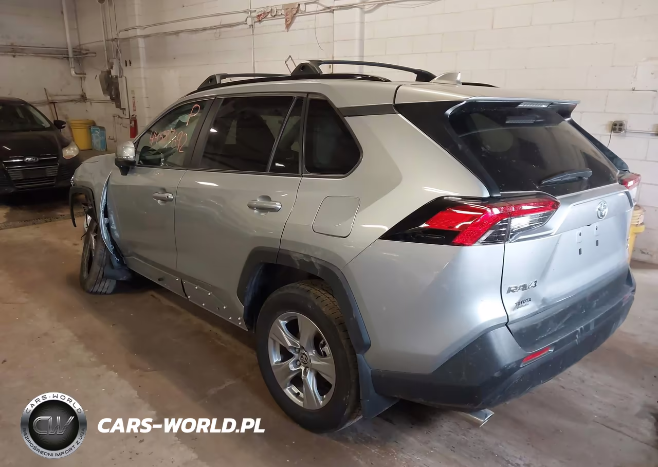 2025 Toyota Rav4 Xle VIN:2T3P1RFV1SW599718 - 3