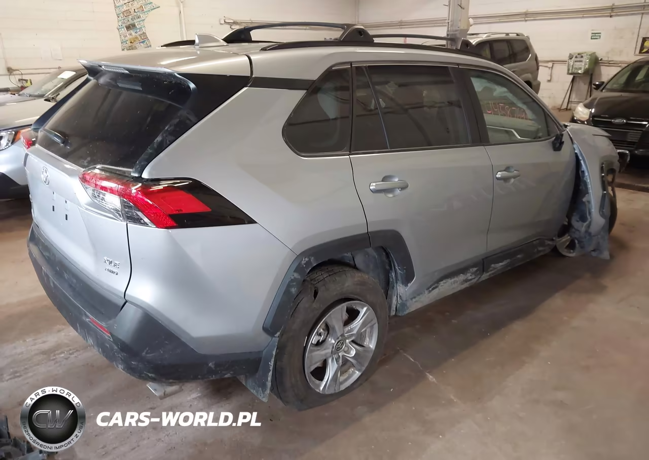 2025 Toyota Rav4 Xle VIN:2T3P1RFV1SW599718 - 4