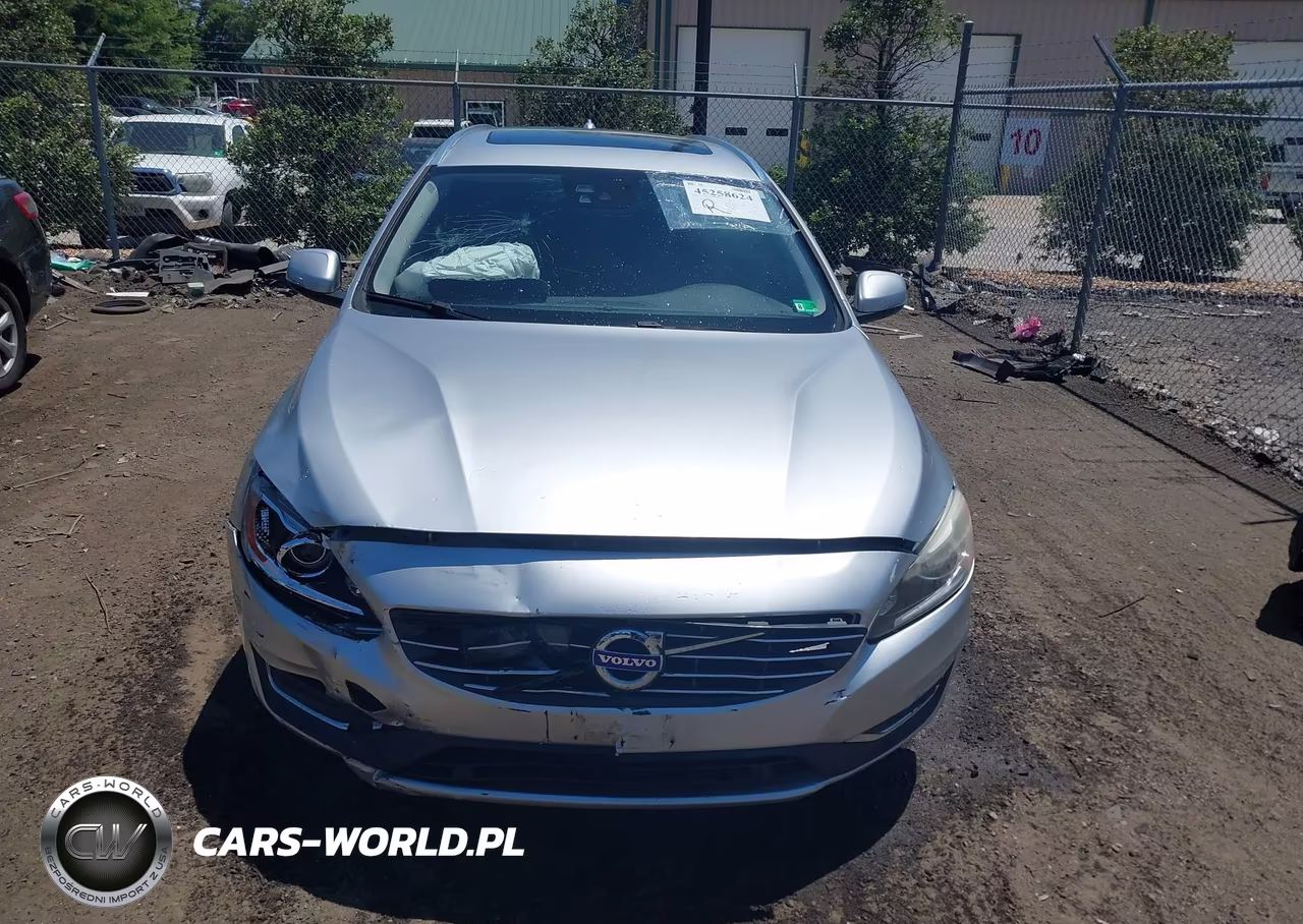 2017 Volvo V60 T5 Platinum VIN:YV140MEM4H1370968 - 12