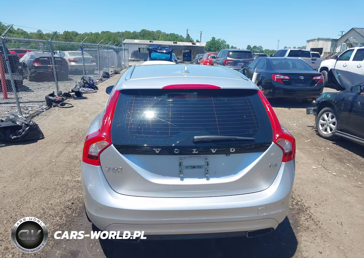 2017 Volvo V60 T5 Platinum VIN:YV140MEM4H1370968 - 16
