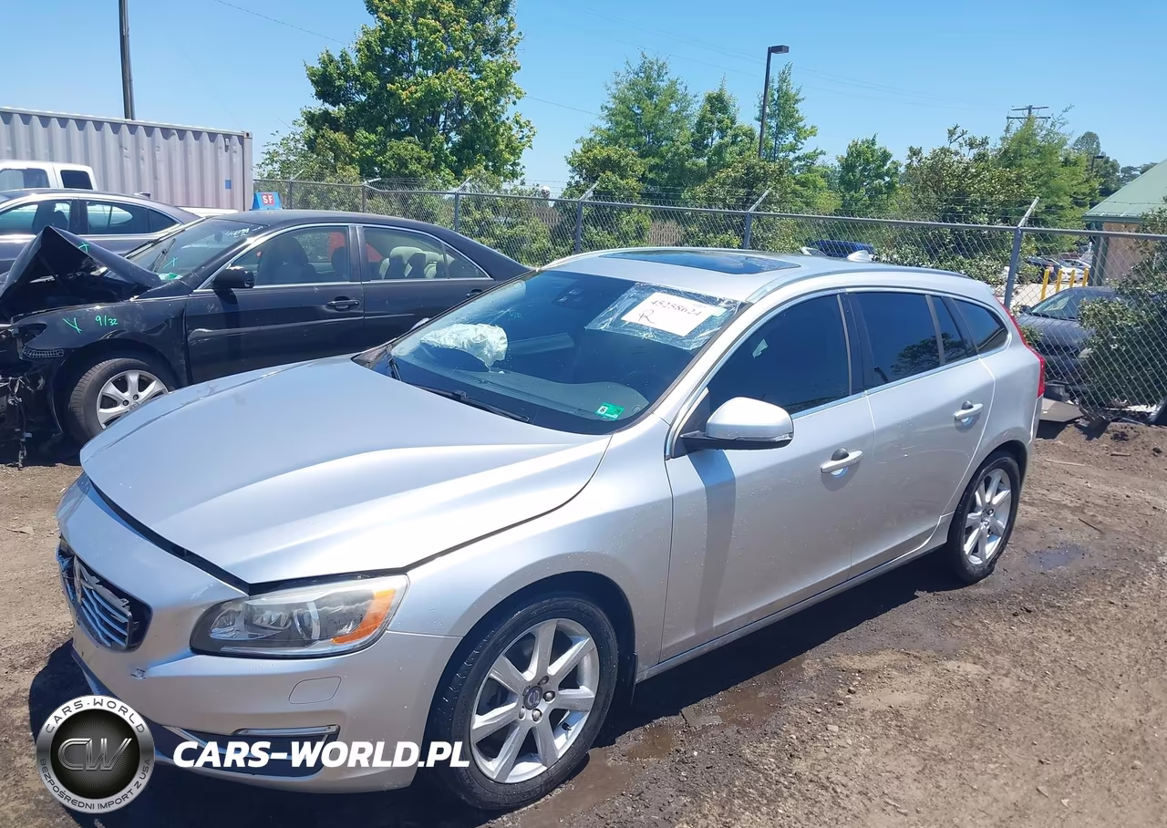 2017 Volvo V60 T5 Platinum VIN:YV140MEM4H1370968 - 2
