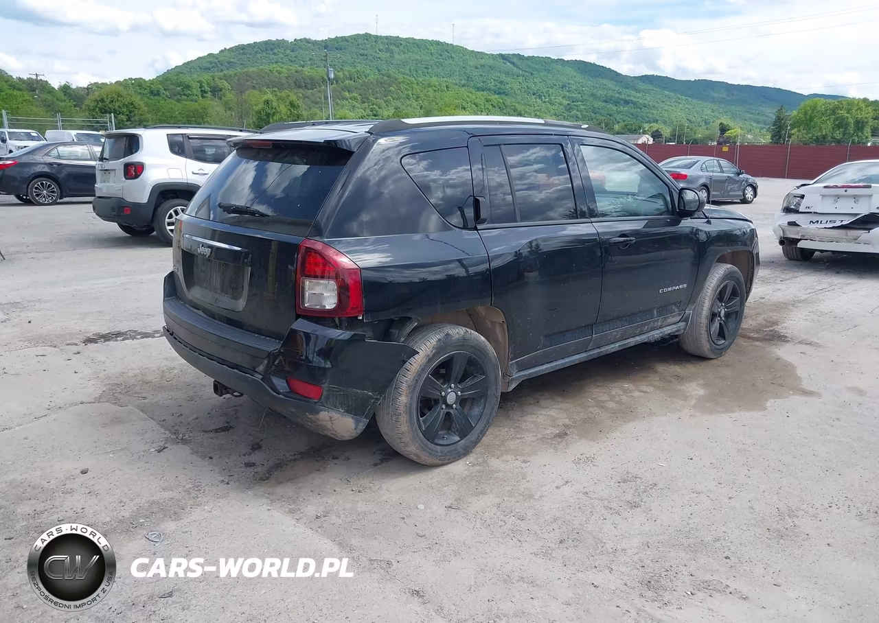 2015 Jeep Compass Sport VIN:1C4NJDBB2FD423835 - 4