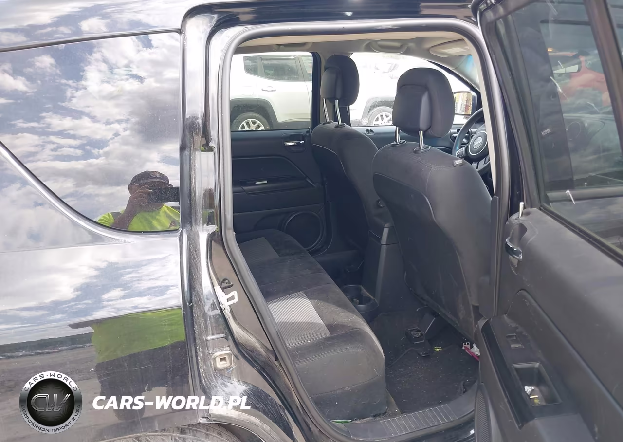 2015 Jeep Compass Sport VIN:1C4NJDBB2FD423835 - 8