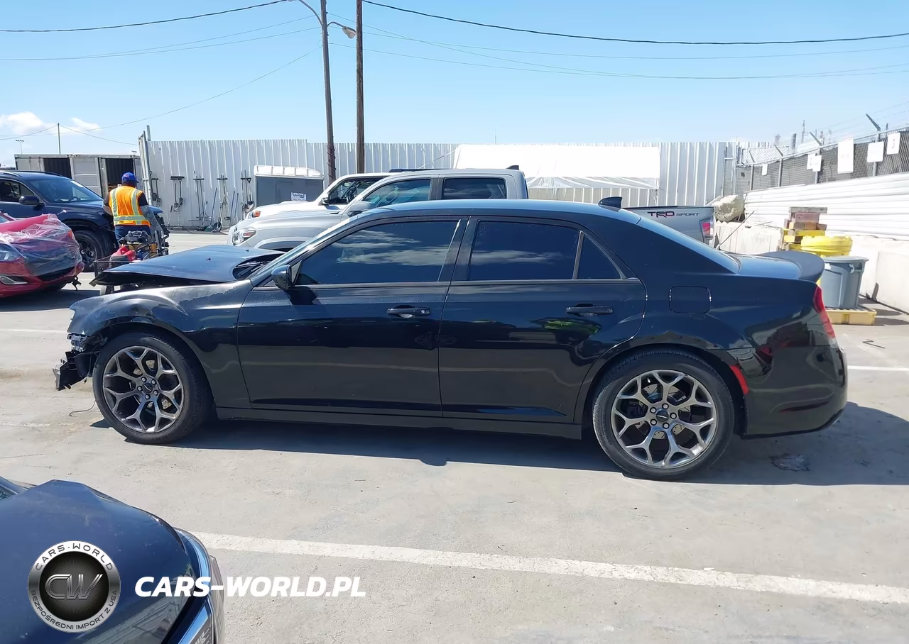 2015 Chrysler 300 300S VIN:2C3CCABG0FH848926 - 15