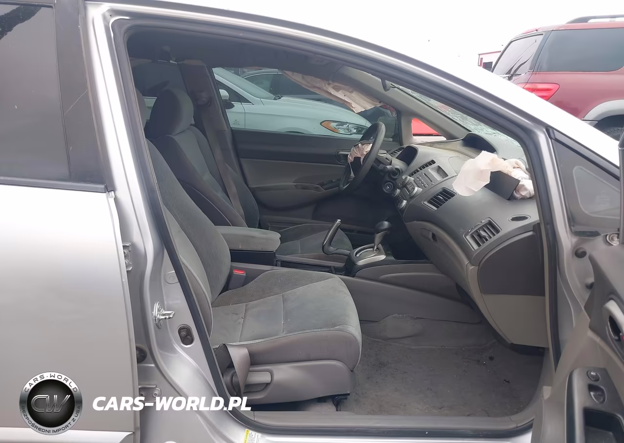 2010 Honda Civic Lx VIN:19XFA1F5XAE067651 - 5