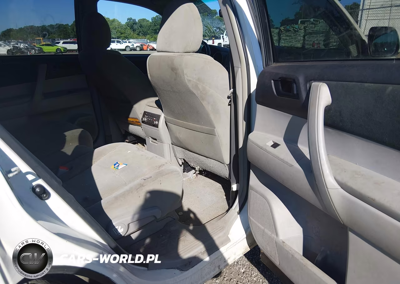 2010 Toyota Highlander Base V6 VIN:5TDZK3EH9AS004550 - 8