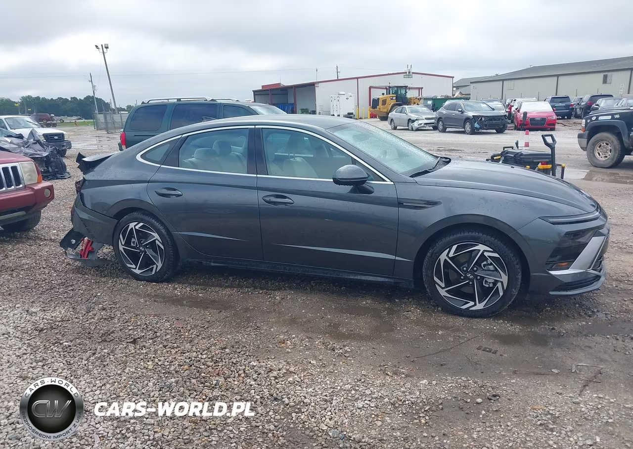 2026 Hyundai Sonata Sel Sport VIN:KMHL64JA0TA531655 - 13