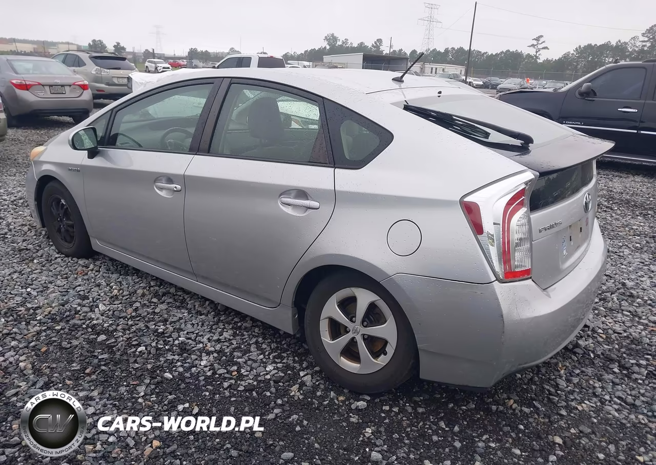 2012 Toyota Prius Two VIN:JTDKN3DUXC1486002 - 3