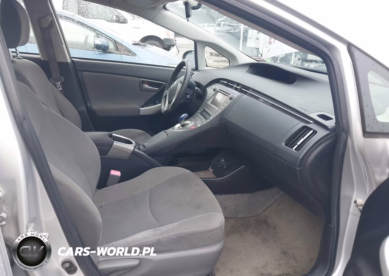 2012 Toyota Prius Two VIN:JTDKN3DUXC1486002 - 5