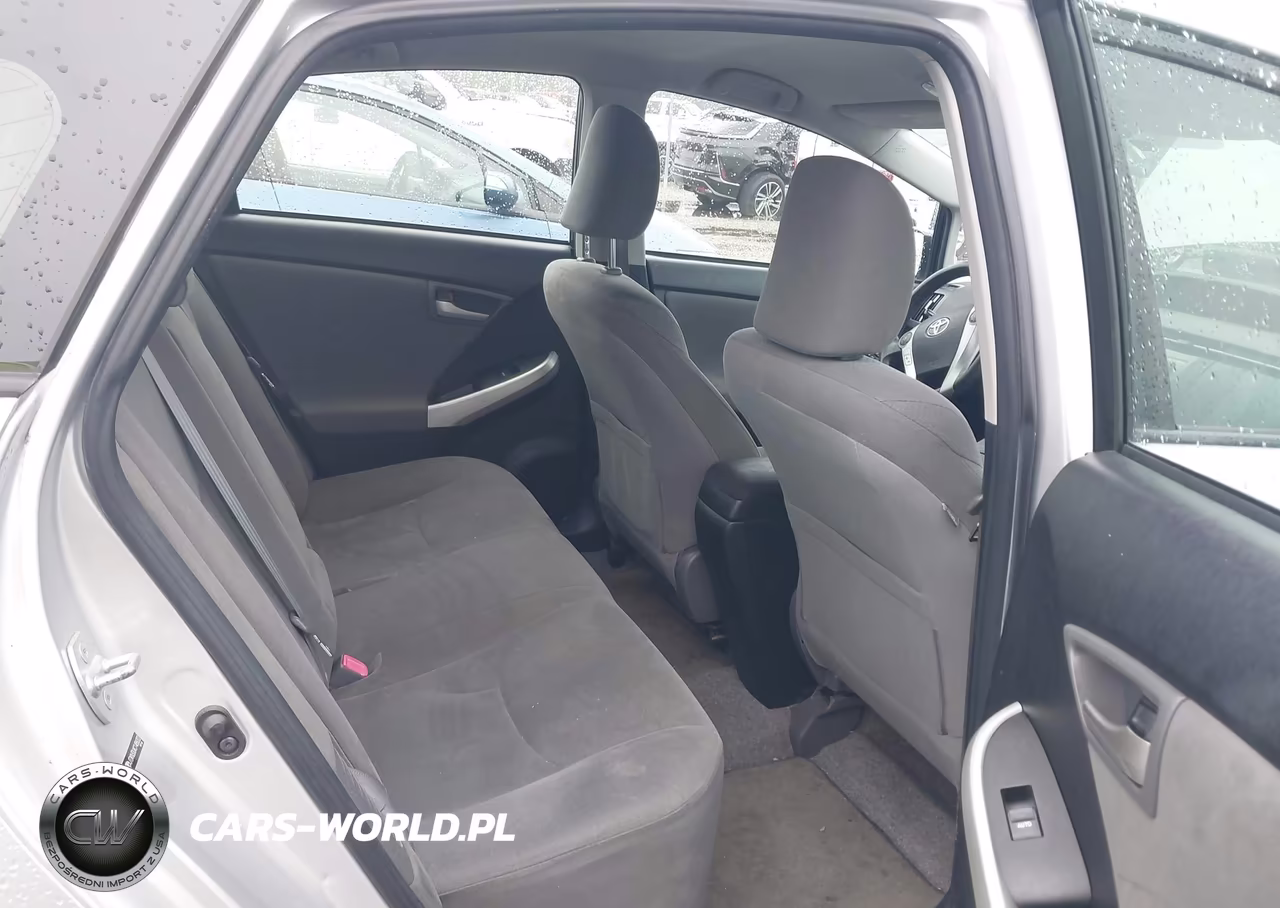 2012 Toyota Prius Two VIN:JTDKN3DUXC1486002 - 8