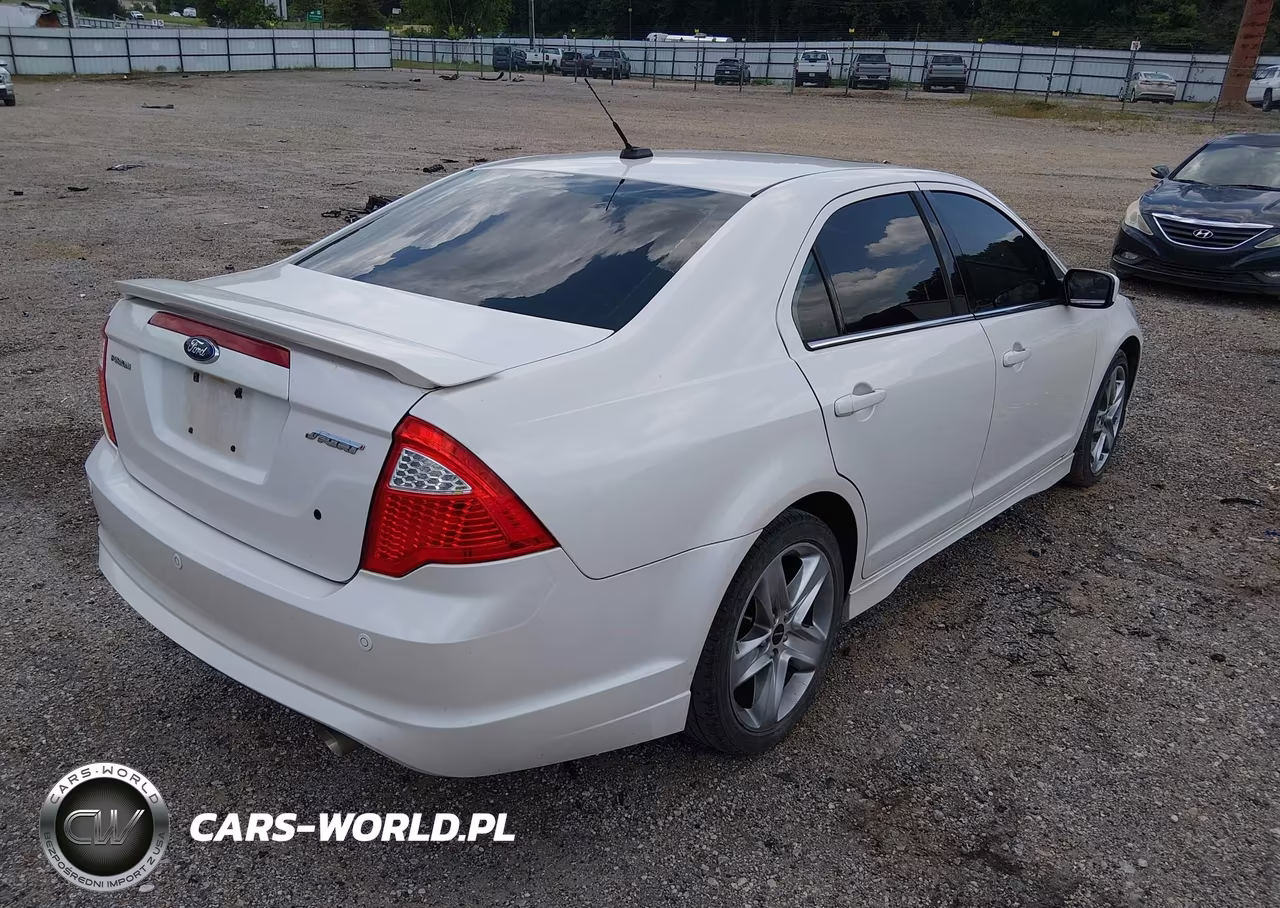 2012 Ford Fusion Sport VIN:3FAHP0KC0CR310455 - 4