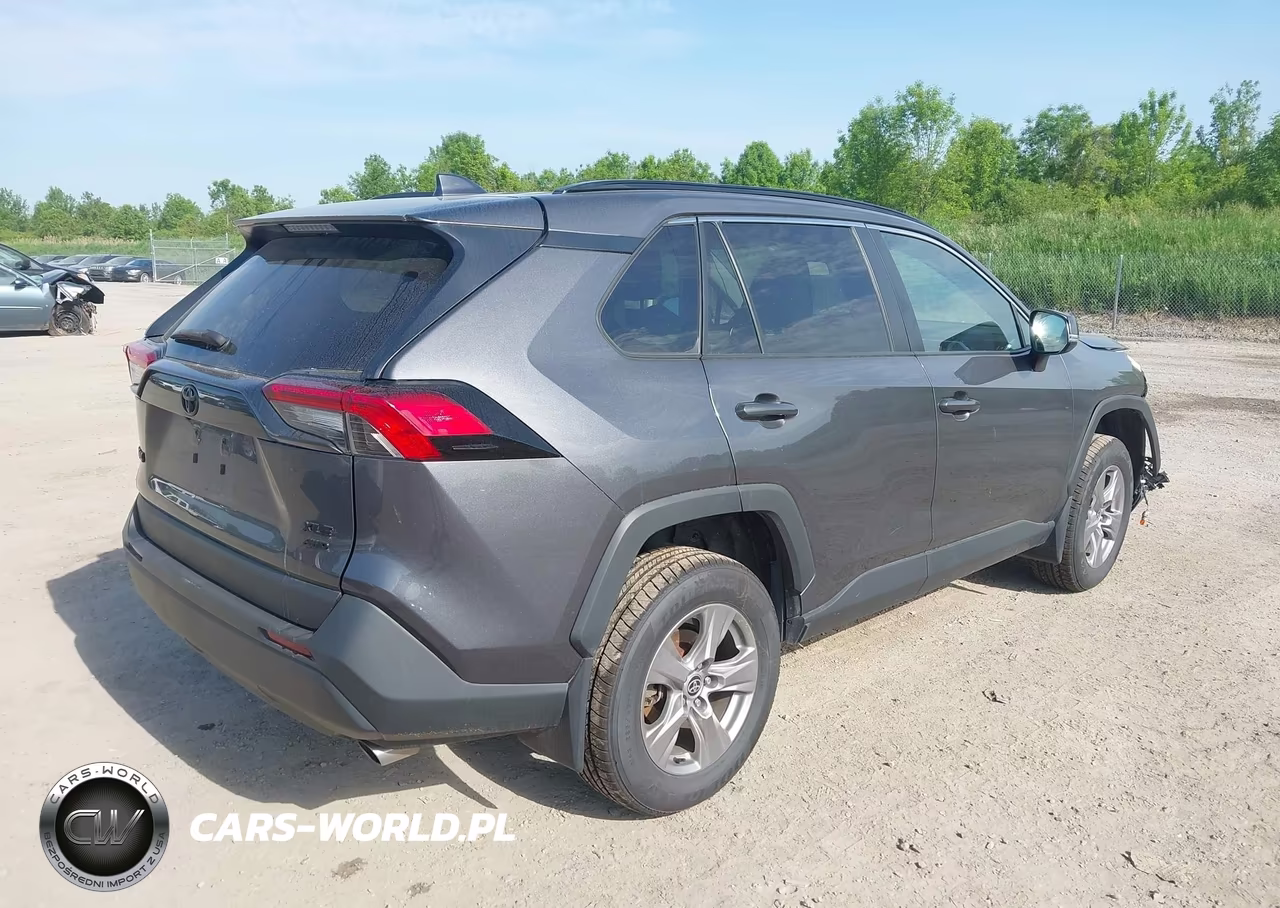 2022 Toyota Rav4 Xle VIN:2T3P1RFVXNC284017 - 4
