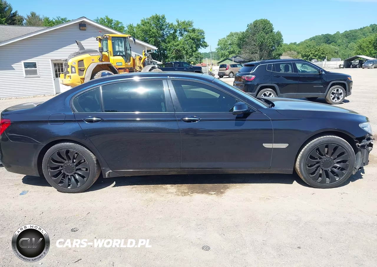 2014 BMW 740Li xDrive VIN:WBAYF4C59ED282099 - 14