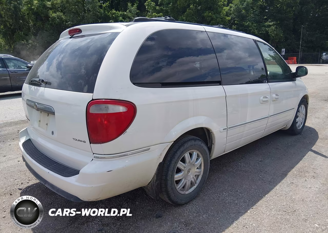 2006 Chrysler Town & Country Touring VIN:2A8GP54L16R635358 - 4