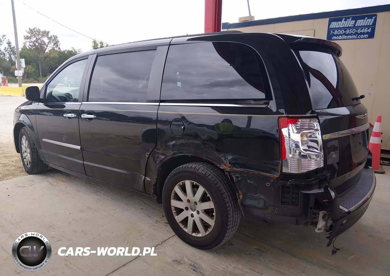 2011 Chrysler Town & Country Touring-L VIN:2A4RR8DG7BR746290 - 6