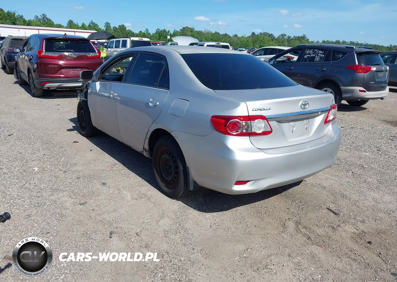 2011 Toyota Corolla Le VIN:2T1BU4EEXBC581203 - 3