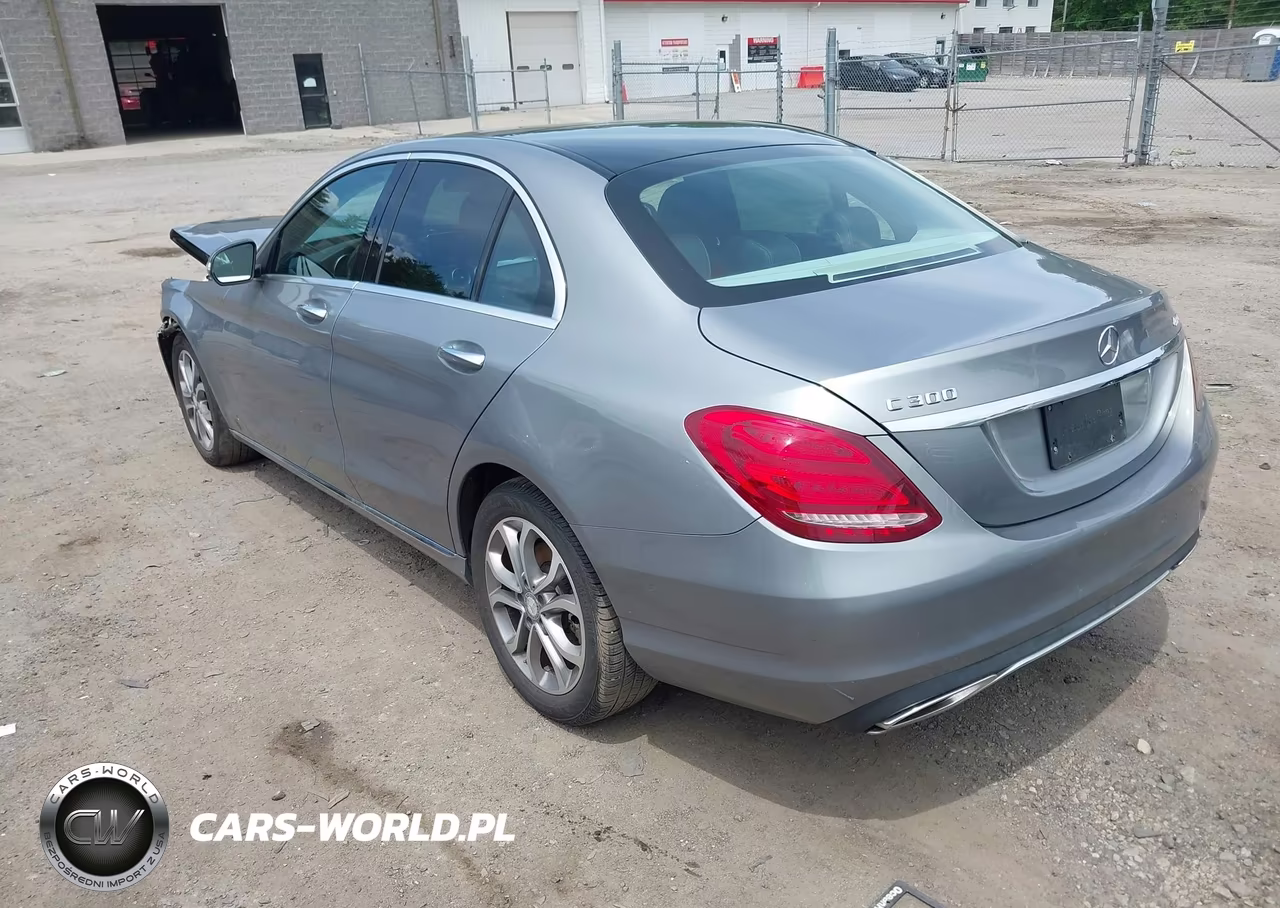 2015 Mercedes-Benz C 300 4Matic VIN:55SWF4KB8FU087105 - 3