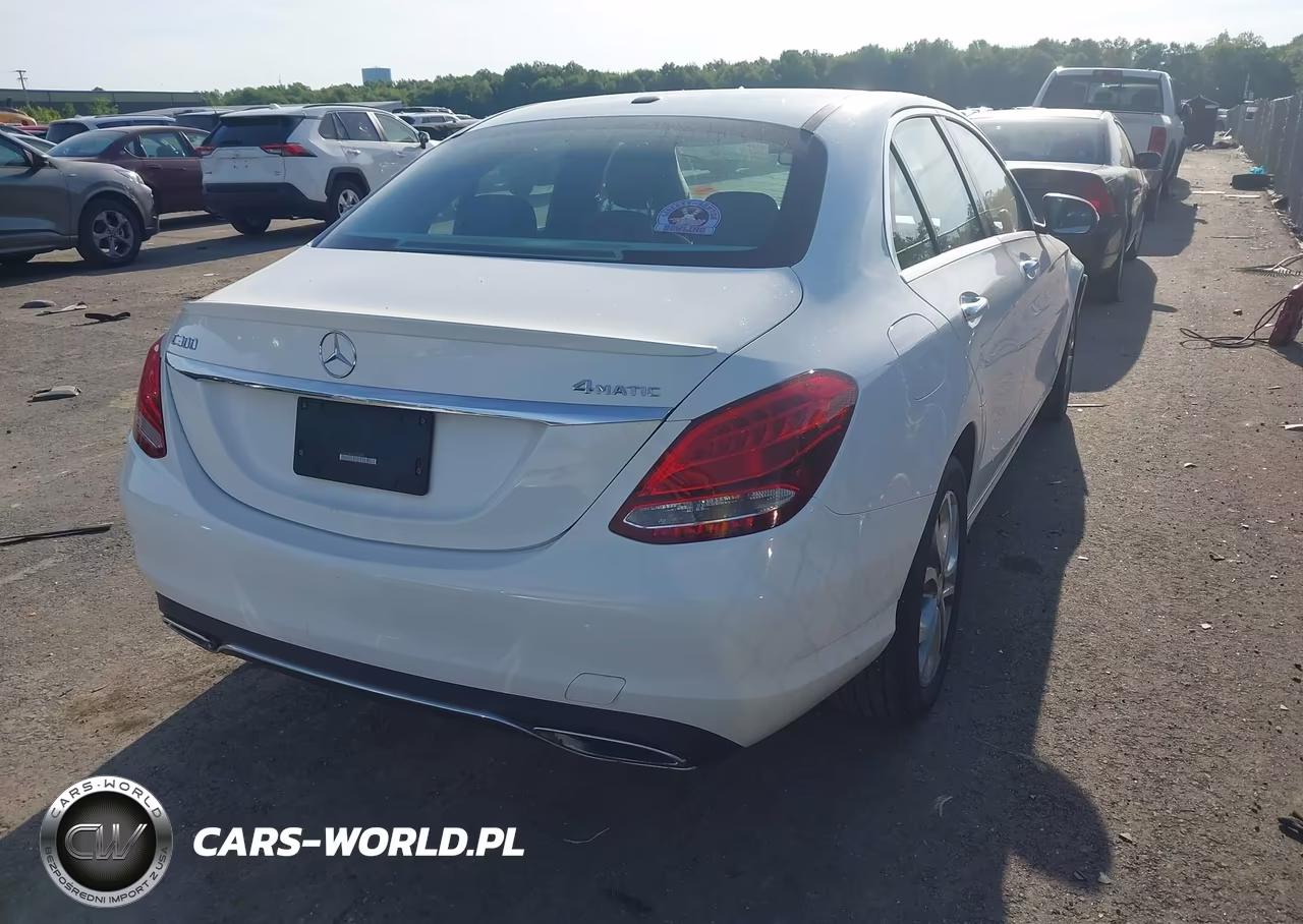 2016 Mercedes-Benz C 300 4Matic VIN:55SWF4KB8GU134635 - 4