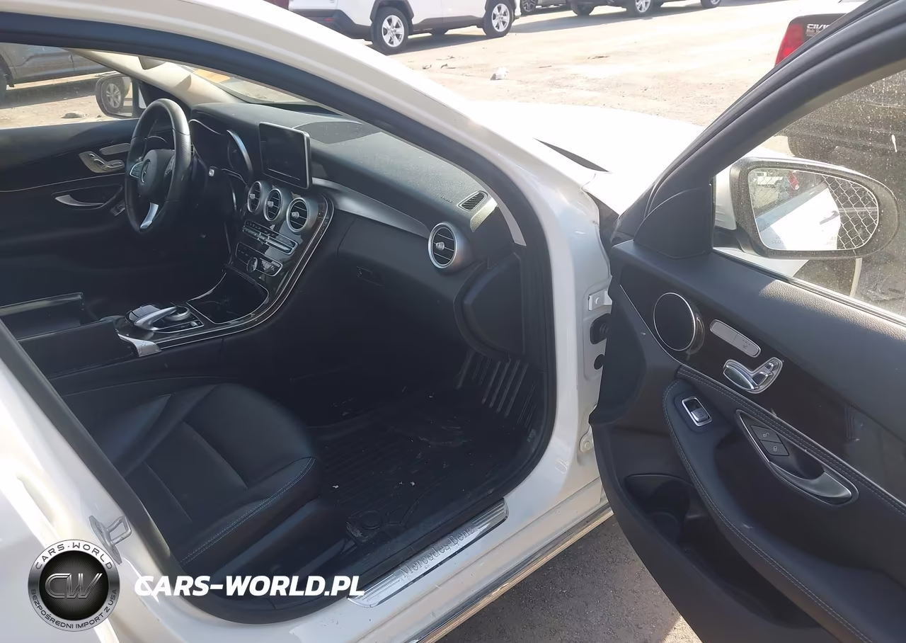 2016 Mercedes-Benz C 300 4Matic VIN:55SWF4KB8GU134635 - 5
