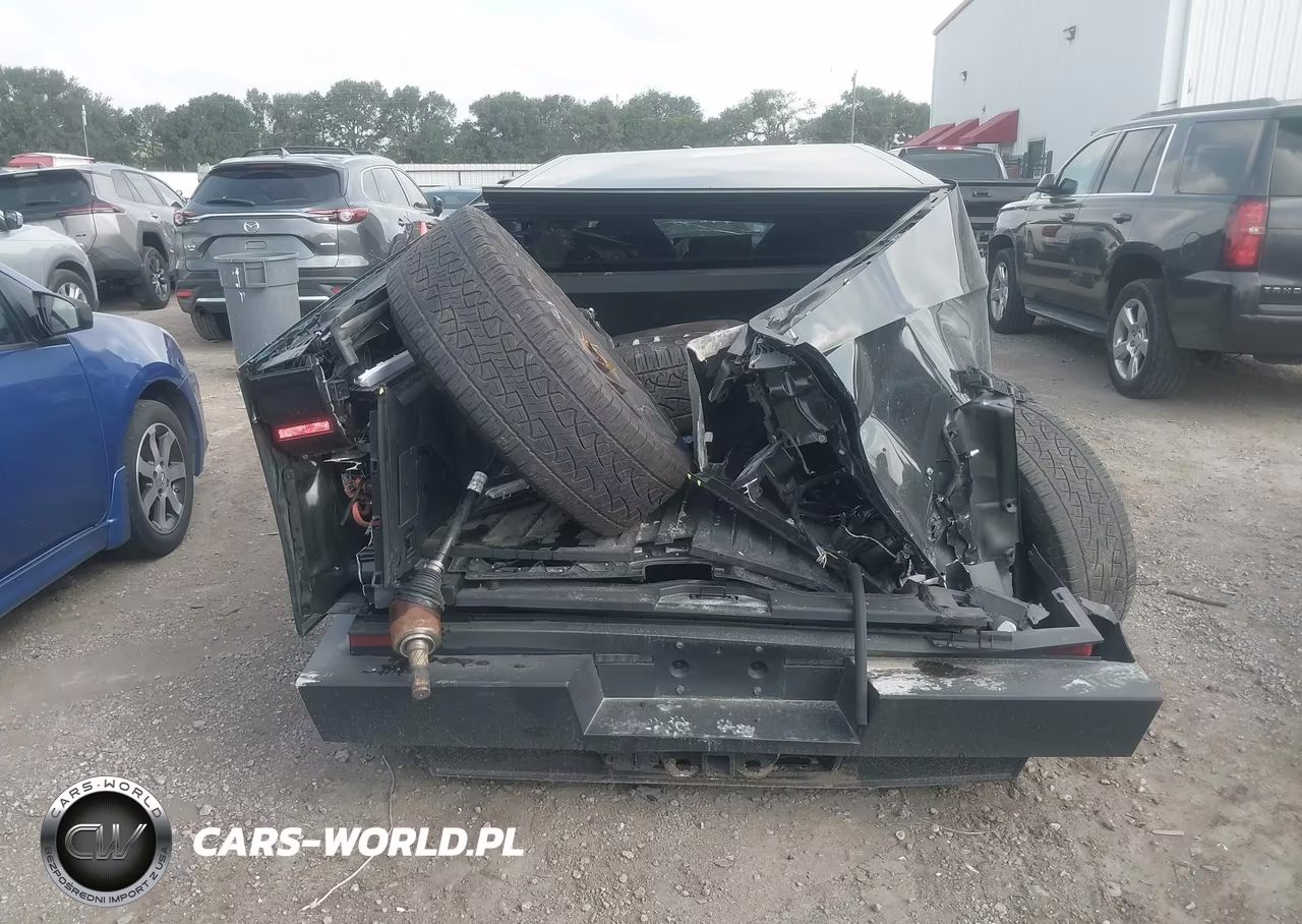 2025 Tesla Cybertruck All-Wheel Drive VIN:7G2CEHED4SA076067 - 16