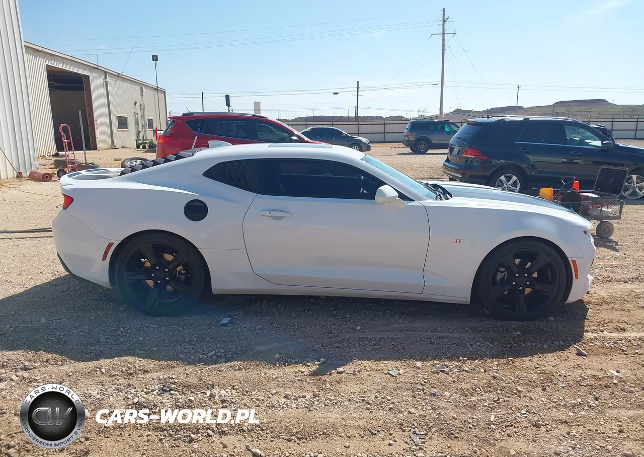 2018 Chevrolet Camaro 2Lt VIN:1G1FD1RS2J0123284 - 13