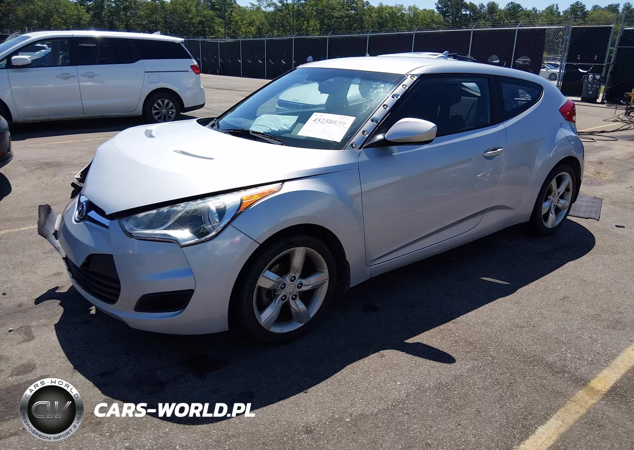 2013 Hyundai Veloster Base W-Black VIN:KMHTC6AD5DU175850 - 2
