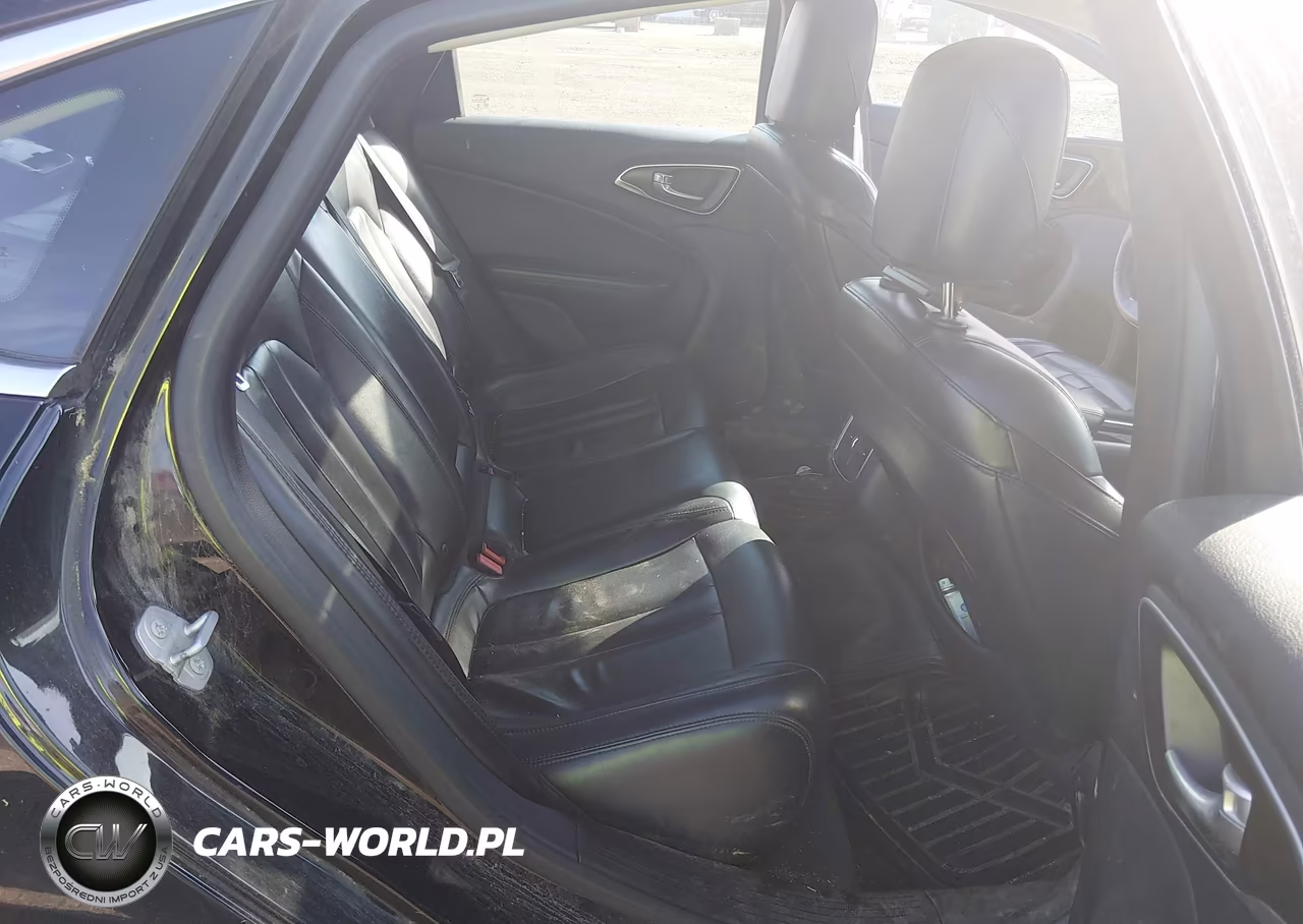 2015 Chrysler 200 C VIN:1C3CCCCB1FN735556 - 8